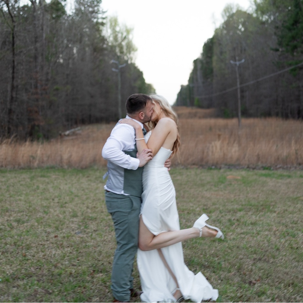 Elegant Off-White Strapless Gown - Picture 6 of 6